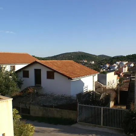 Apartamento With Wifi Tisno, Murter - 4296