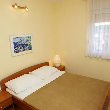 Apartamento With Wifi Tisno, Murter - 4296 *