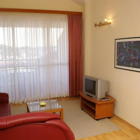 With Wifi Tisno, Murter - 4296 Apartamento Tisno