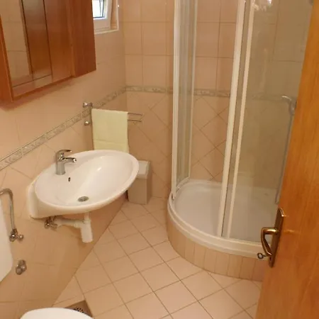 With Wifi Tisno, Murter - 4296 Apartamento Tisno