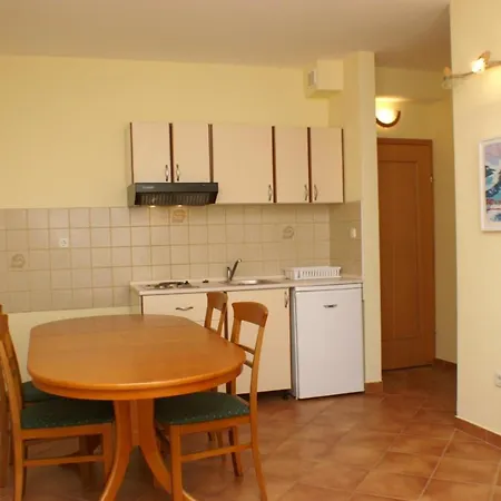 Apartamento With Wifi Tisno, Murter - 4296