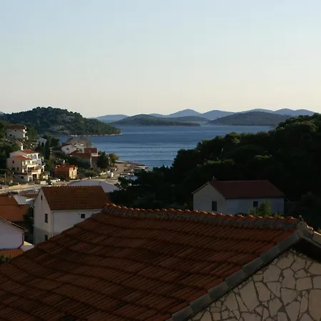 Apartamento With Wifi Tisno, Murter - 4296 Tisno